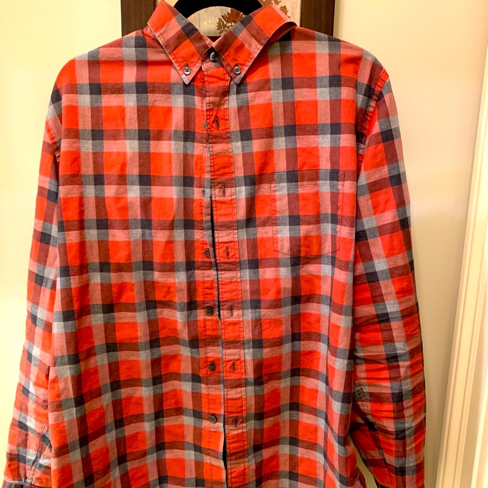 This is a men’s dress shirt by JCrew